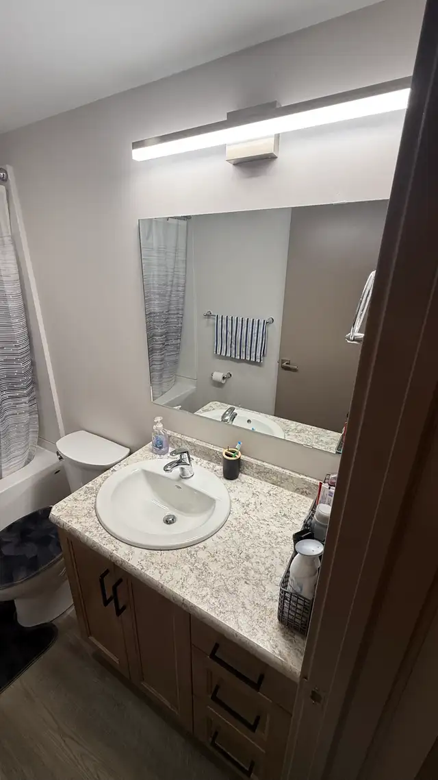 Private room for rent - Photo 5