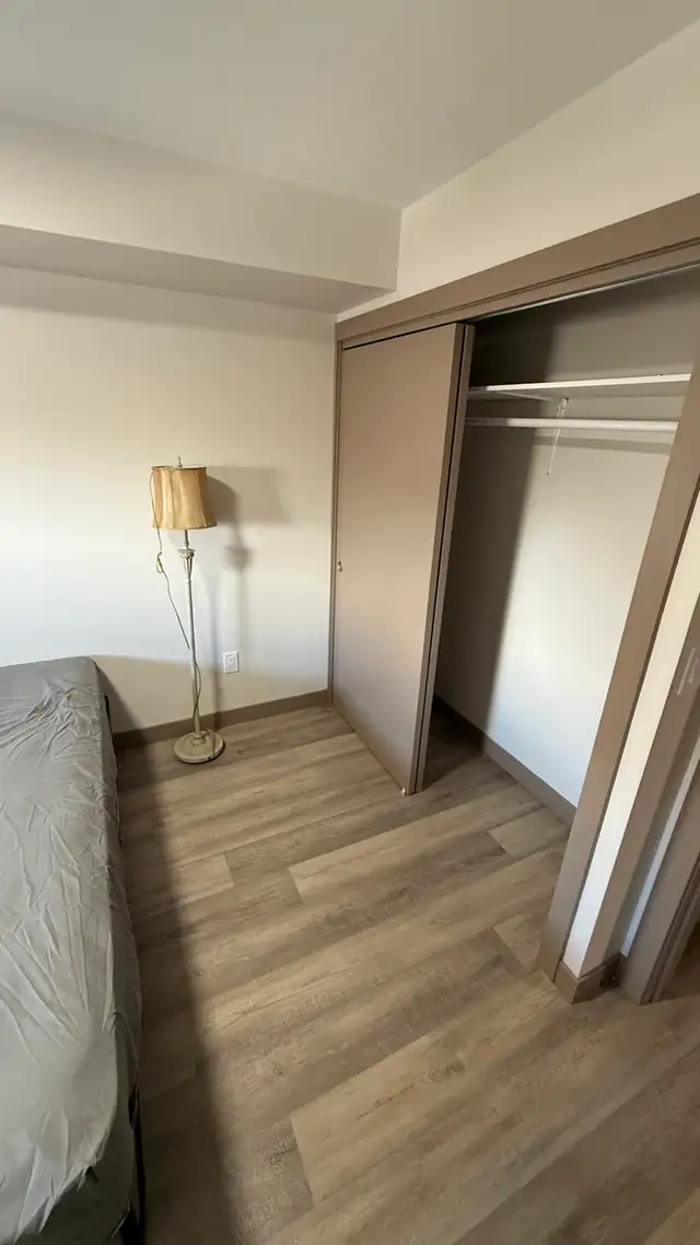 Private room for rent - Photo 8