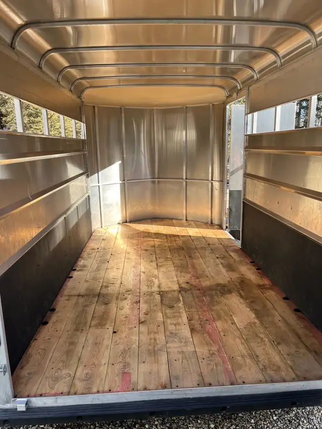 2023 Maverick Aluminium Livestock Trailer - Photo 9