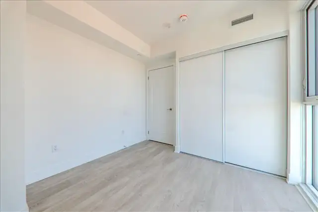 Beautiul 2 Bed 2 Bath Condo For Rent Oshawa North - Photo 6