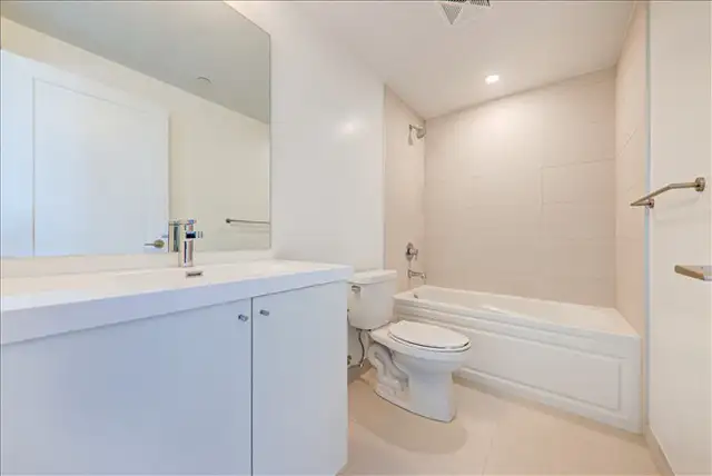 Beautiul 2 Bed 2 Bath Condo For Rent Oshawa North - Photo 10