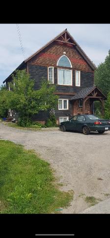 Room for rent Paris street.