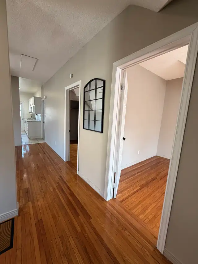 Upper Apartment in Duplex for Rent - Photo 7