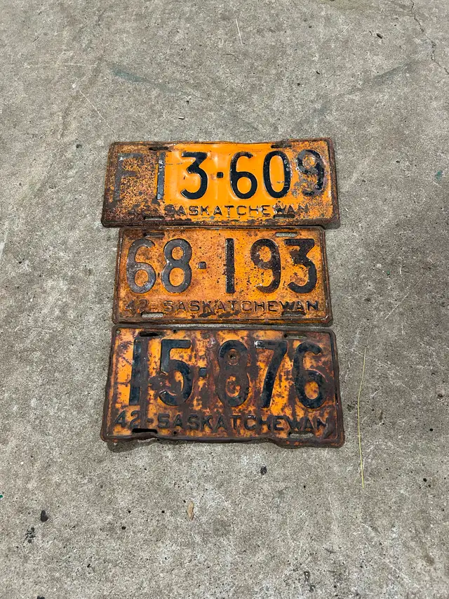 1942 license plates