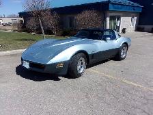 1982 Corvette All Original Rare Two Tone Blue 48,254 km