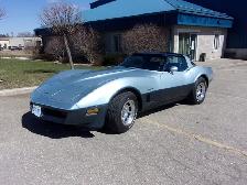 1982 Corvette All Original Rare Two Tone Blue 48,254 km - Photo 11