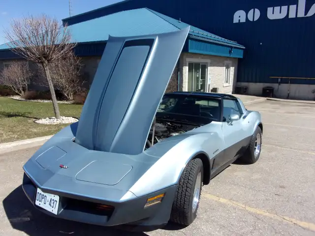 1982 Corvette All Original Rare Two Tone Blue 48,254 km - Photo 15
