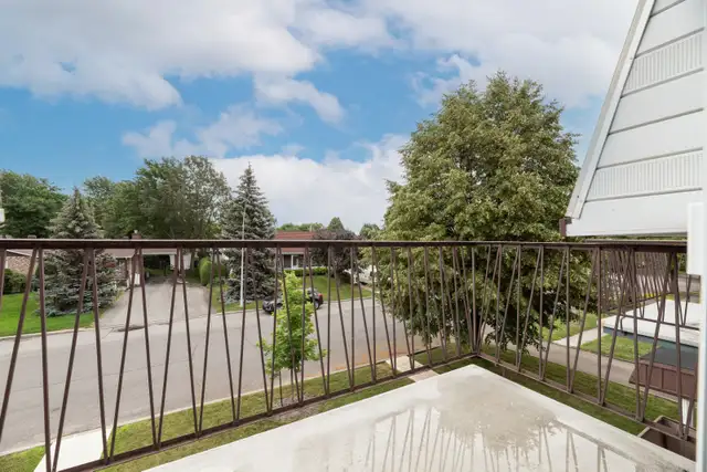 3 1/2 semi-meublé, près du centre d'achat et autoroute 20 - Photo 9