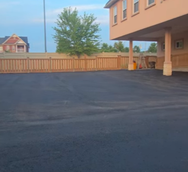 Asphalt truck driver/asphalt experience laborer