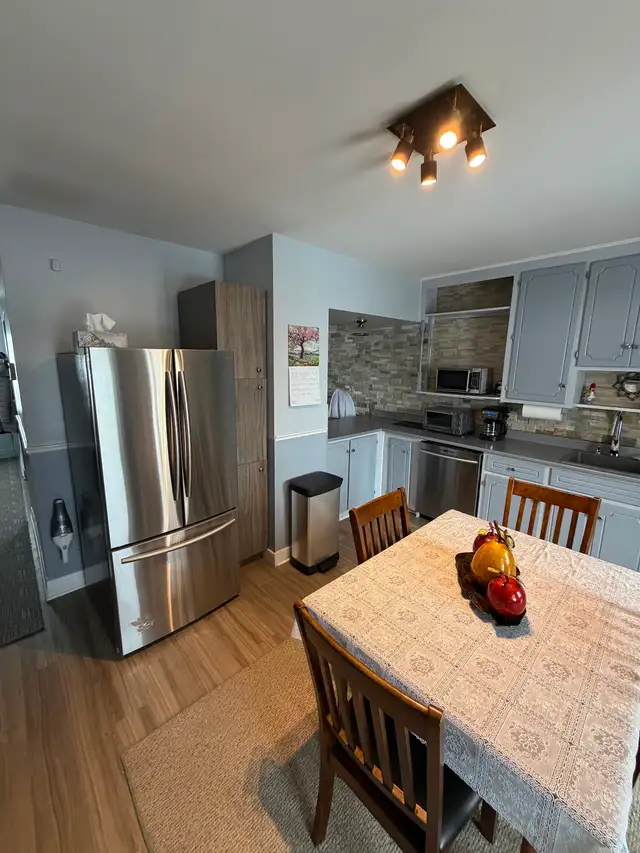 Appartement 4 1/2 à louer 1 AOUT - Photo 2