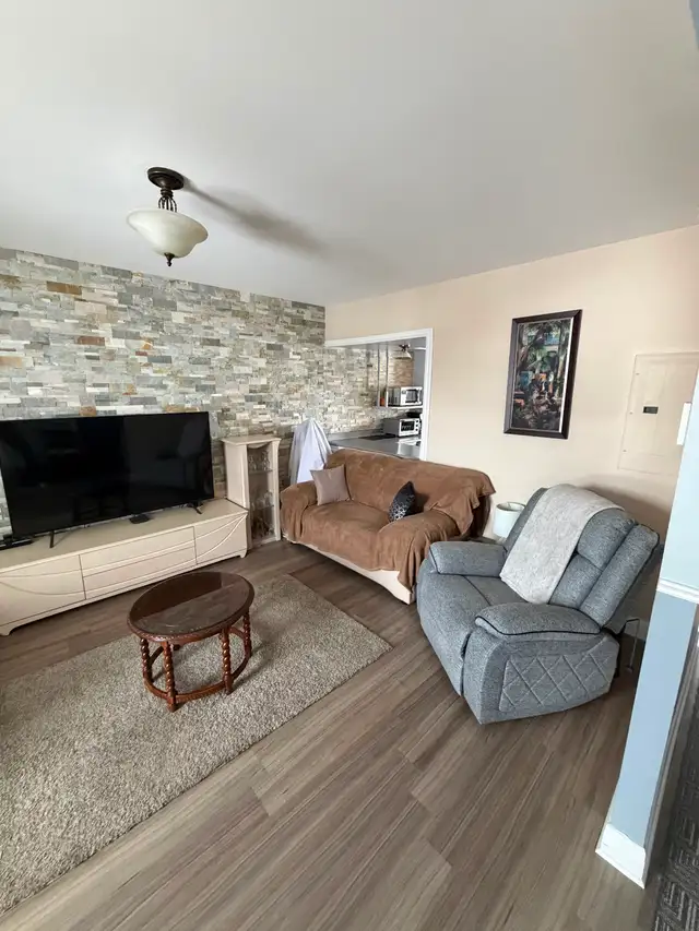 Appartement 4 1/2 à louer 1 AOUT - Photo 5