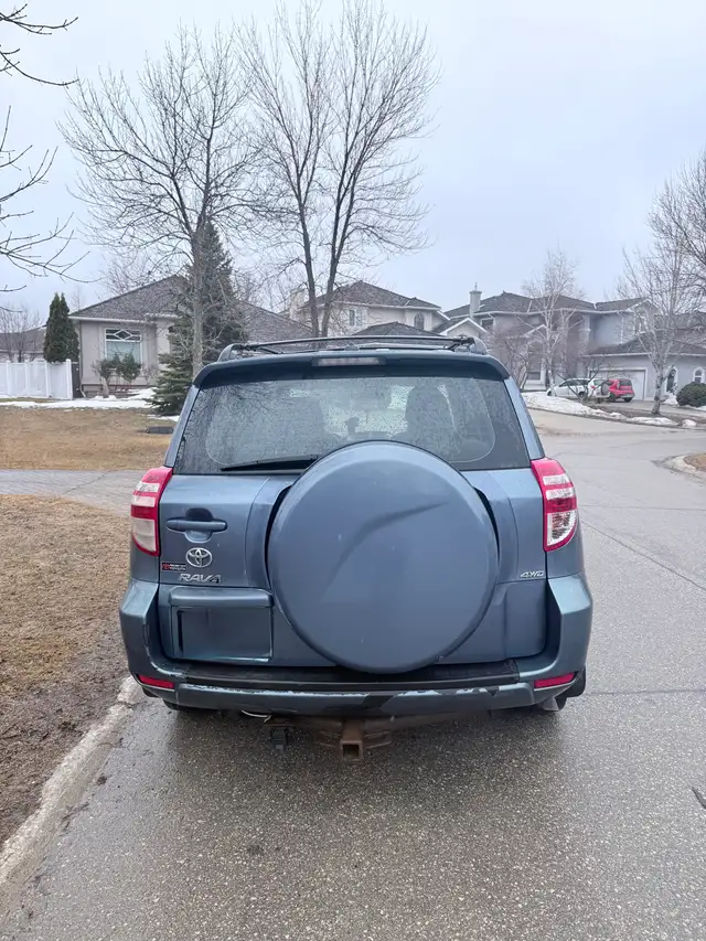 Toyota RAV4 - Photo 5