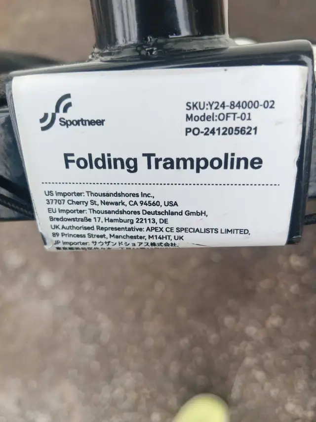 Folding trampoline -like new - Photo 2