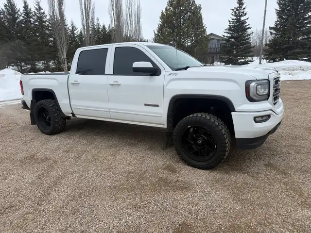 2018 gmc sierra - Photo 2