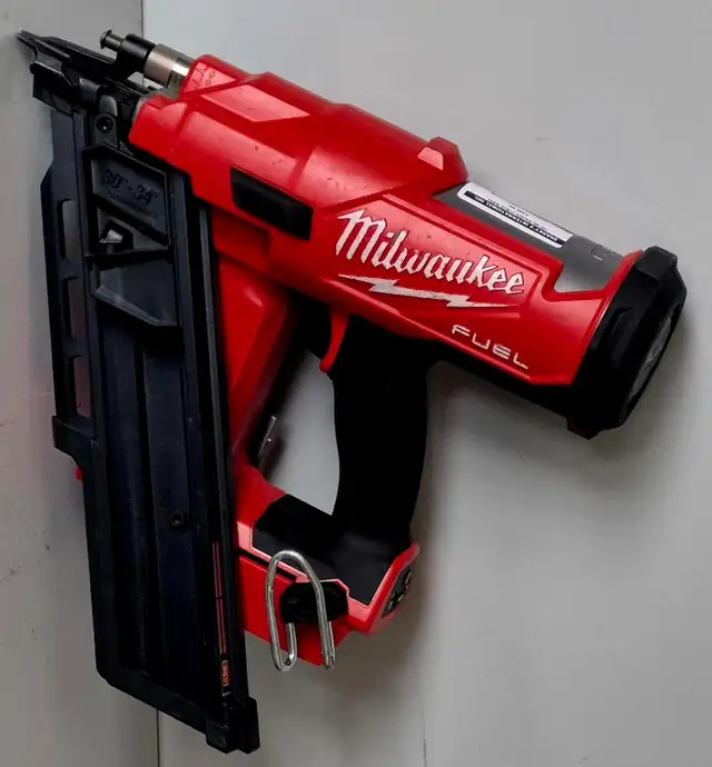 Milwaukee M18 30° Framing Nailer 2745-20 (32141798)