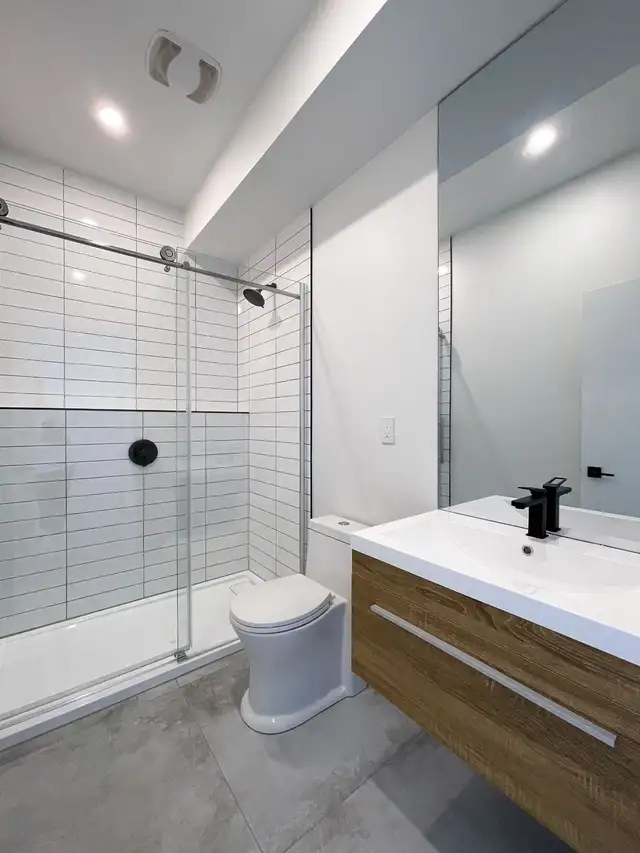 AWARD-WINNING LUXURY 1 BEDROOM IN HEART OF WORTLEY VILLAGE - Photo 8