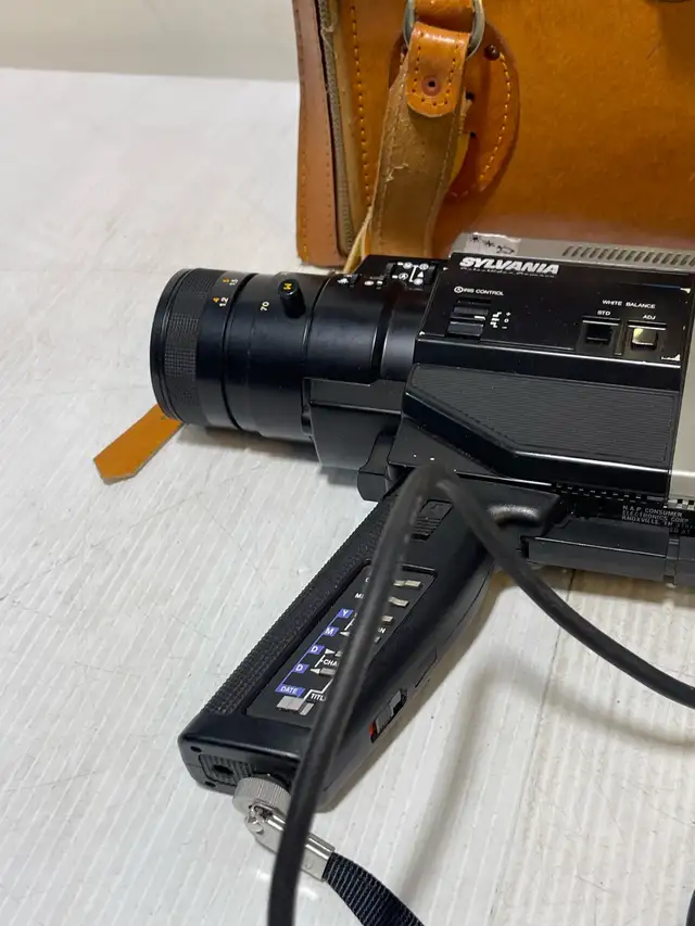 Vintage Sylvania Newvicon Camera - Photo 7