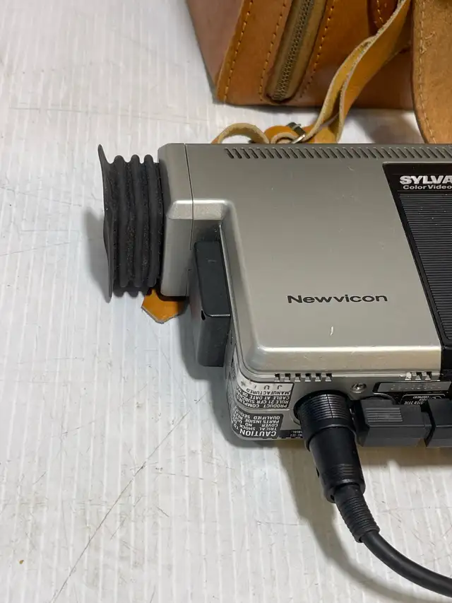 Vintage Sylvania Newvicon Camera - Photo 10