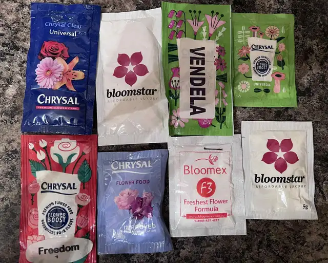 FRESH-CUT FLOWER FOOD PACKETS