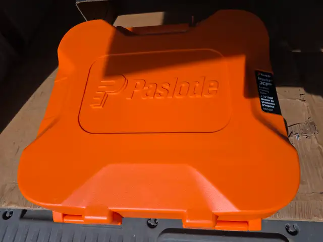 Paslode Impulse XP Framing Nailer 30 Degree Model IM325XP Kit