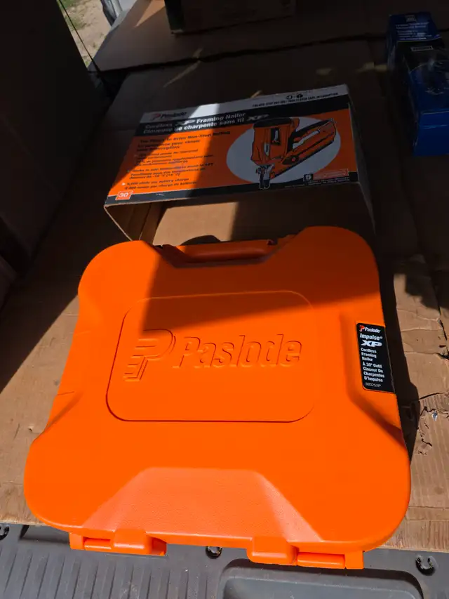 Paslode Impulse XP Framing Nailer 30 Degree Model IM325XP Kit - Photo 2
