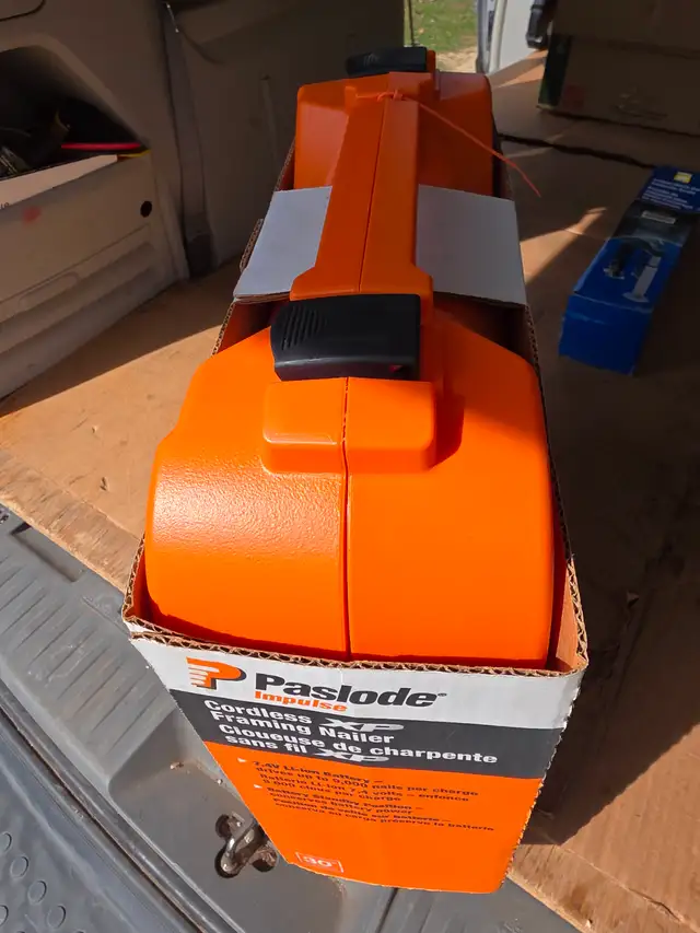 Paslode Impulse XP Framing Nailer 30 Degree Model IM325XP Kit - Photo 3
