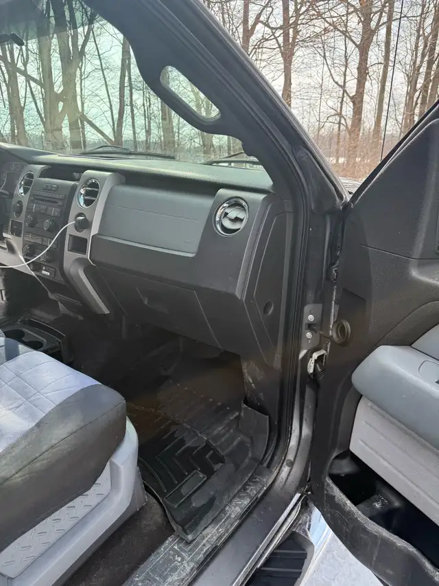 2012 Ford F150 4x4 5.0 Low Kms - Photo 10