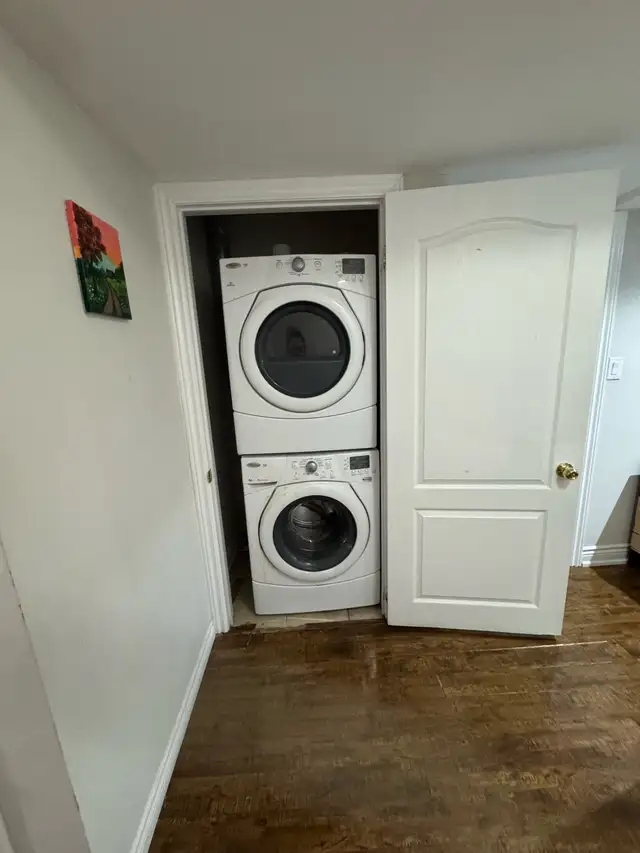 LEGAL 2 BEDROOM BASEMENT - Photo 7