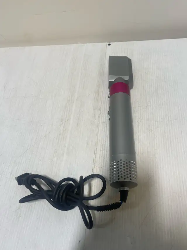 Dyson Airwrap dryer - Photo 2