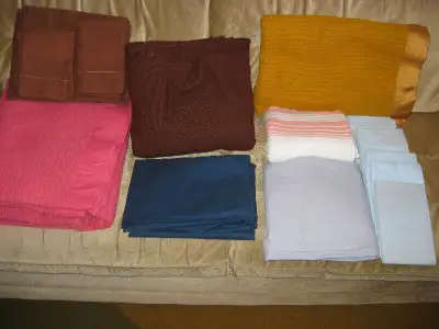 COUVERTURE ACESSOIRES NEUF d' ITALY