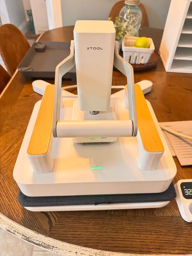 XTool Heat Dual Heat Press - LIKE NEW - Photo 2