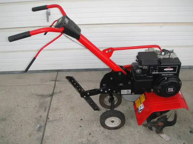 MTD YARDMACHINES 5 HP FRONT TINE ROTOTILLER - Photo 2