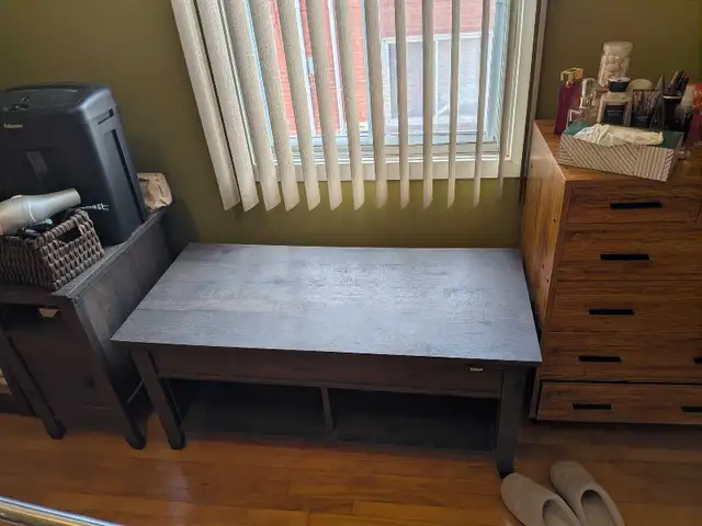 Coffee Table - Photo 2