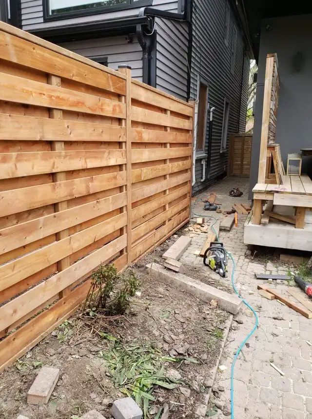 Deck/Fence - Photo 4