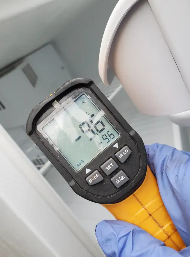 Kenmore Mid Size Fridge - Very good condition, Clean, cold - Photo 6