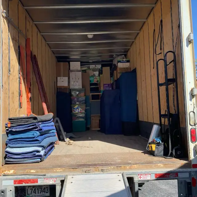 Swift Lift Movers - Photo 5