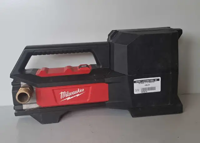 Milwaukee Transfer Pump 277120 (32234219)