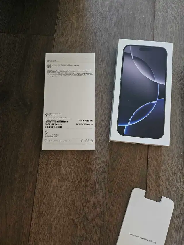 empty Iphone boxes and manuals - Photo 3