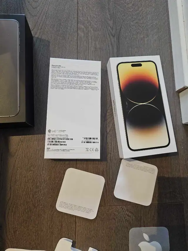empty Iphone boxes and manuals - Photo 5