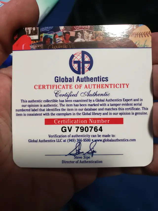 Autographed Sydney Crosby winter classic jersey - Photo 6