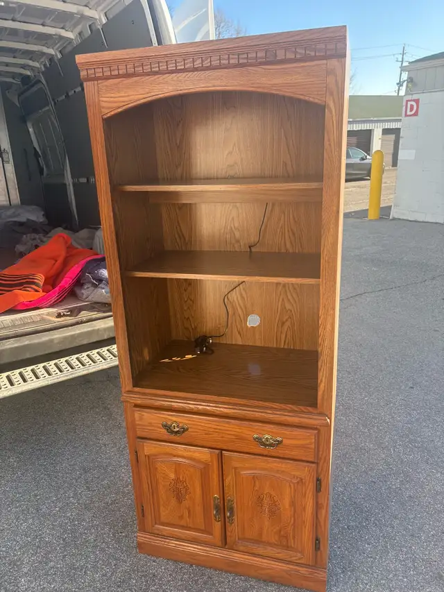 Free delivery used wood Palliser cabinet - Photo 2