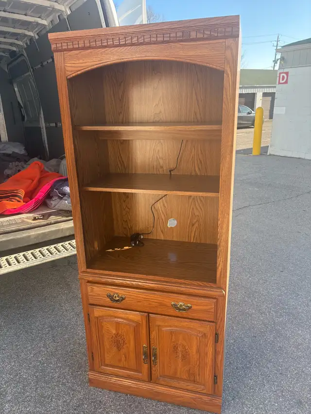 Free delivery used wood Palliser cabinet - Photo 3