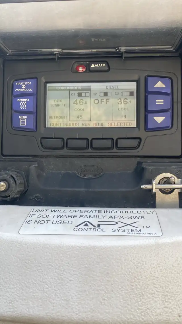 Looking Compny  driver position - Photo 3