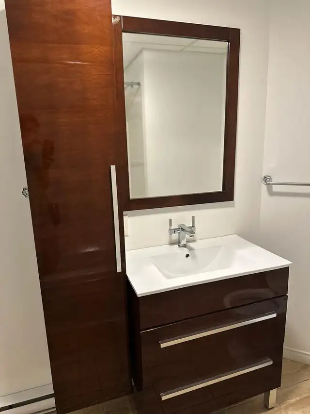 Une Chambre à louer dans un 4 et 1/2 - Photo 5