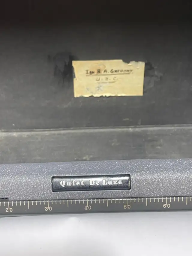 Royal Typewriter - Photo 8