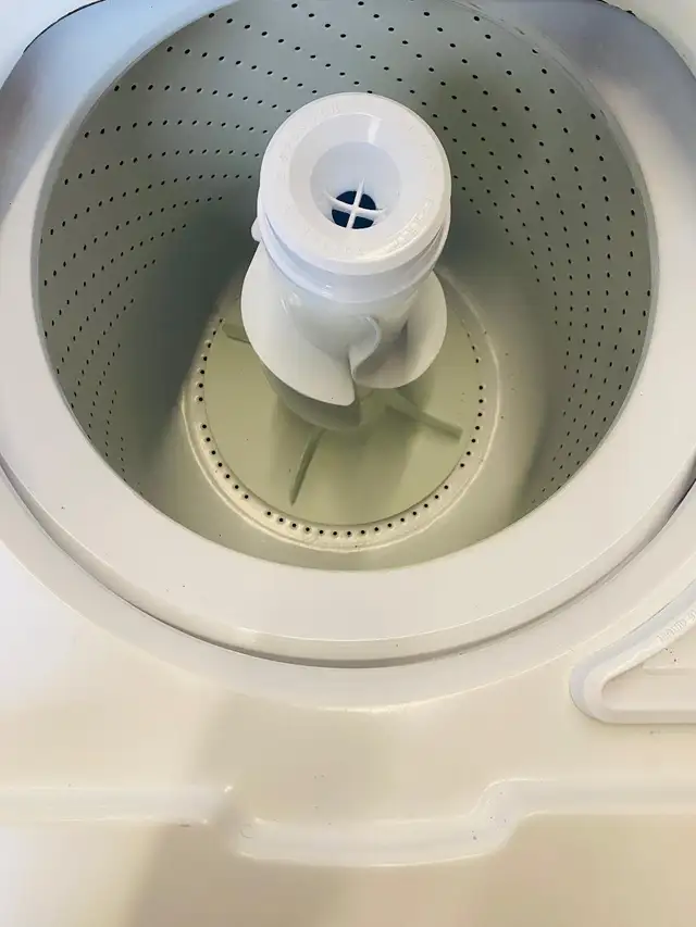 Whirlpool Ultimate Care Washer, - Photo 2