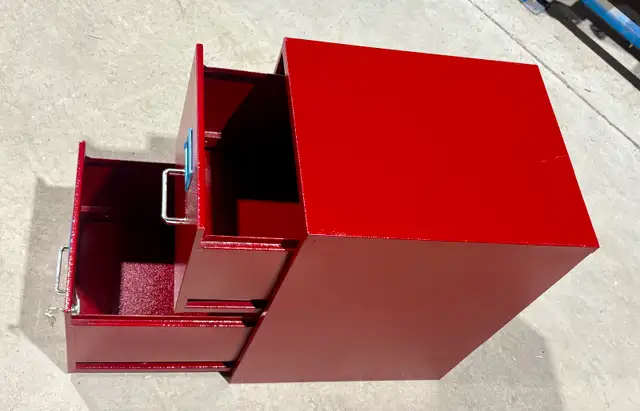 Metal Letter-Sized Filing Cabinet (Fire Engine Red Color. w Key) - Photo 3