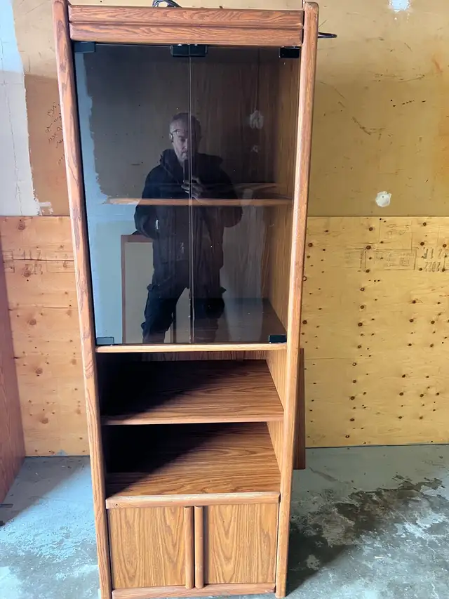 Free delivery used solid wood Vintage Glass Display Cabinet - Photo 4