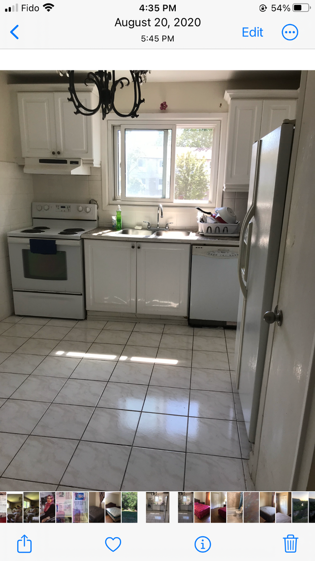 Room for rent in Oakville closed to Sheridan