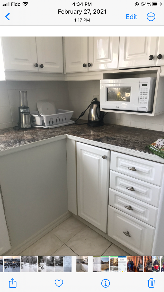 Room for rent in Oakville closed to Sheridan - Photo 2